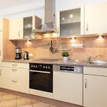 Iw - Komfort-apartment Im Winkel 13 - Feriendomizil Hollich * Grömitz