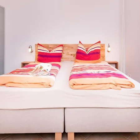 Iw - Komfort-apartment Im Winkel 13 - Feriendomizil Hollich * Grömitz