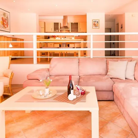 Apartment Iw - Komfort-apartment Im Winkel 13 - Feriendomizil Hollich