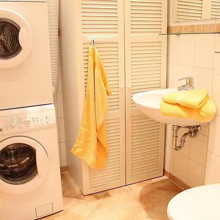 Iw - Komfort-apartment Im Winkel 13 - Feriendomizil Hollich Groemitz