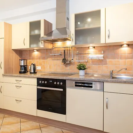 Iw - Komfort-apartment Im Winkel 13 - Feriendomizil Hollich * Grömitz