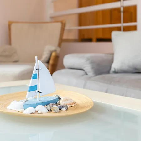 Iw - Komfort-apartment Im Winkel 13 - Feriendomizil Hollich * Grömitz