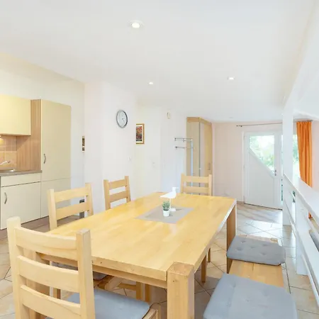 Iw - Komfort-apartment Im Winkel 13 - Feriendomizil Hollich