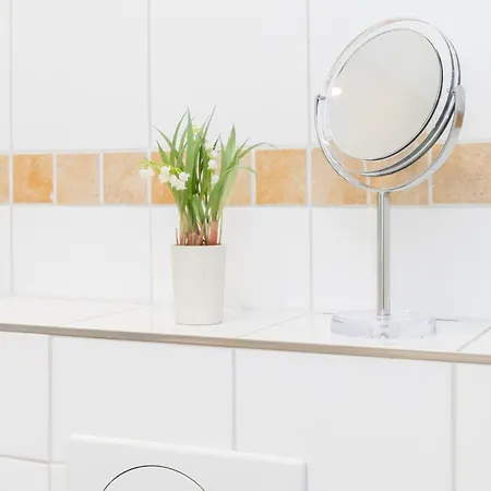 Iw - Komfort-apartment Im Winkel 13 - Feriendomizil Hollich * Grömitz